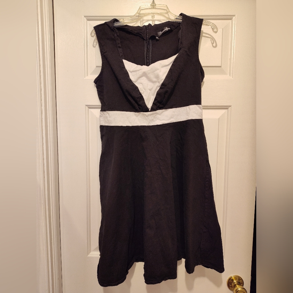 💙 Black and White A-Line Cocktail Mini Dress